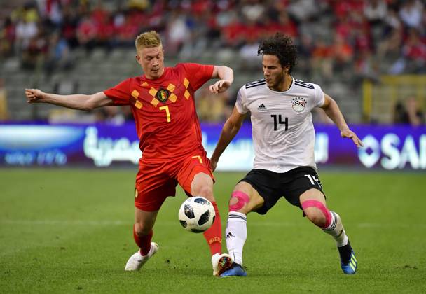 Belgium v Egypt : FIFA International Friendly, Länderspiel, Nationalmannschaft BRUSSELS, BELGIUM - June 6 : Kevin De Bruyne forward of Belgium, Ramadan Sobhi forward of Egypt during a FIFA international friendly match between Belgium and Egypt as preparation for the 2018 FIFA World Cup, WM, Weltmeisterschaft, Fussball Russia at the King Baudouin Stadium on June 6, 2018 in Brussels, Belgium , 6 6 2018 Brussels Belgium Copyright: xPeterxDexVoechtx 10718533-089
