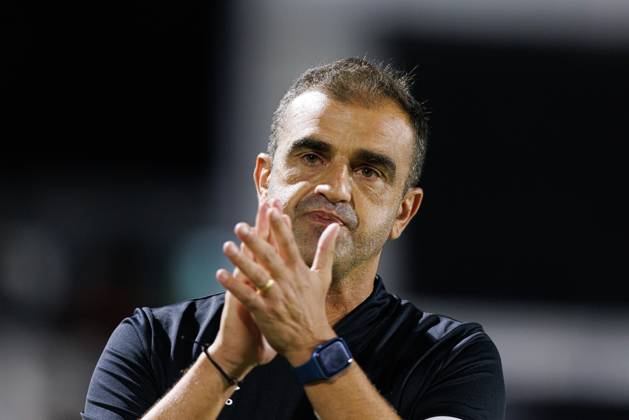Filipe Martins seen during Liga Portugal game between teams of CF Estrela Amadora and Boavista FC at Estadio Jose Gomes (Maciej Rogowski) Amadora Estadio Jose Gomes Portugal Copyright: xMaciejxRogowskix estrela-boavista-24-25-020