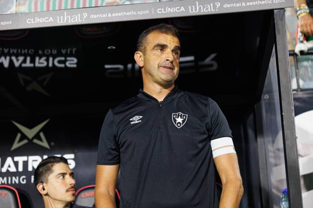 Filipe Martins seen during Liga Portugal game between teams of CF Estrela Amadora and Boavista FC at Estadio Jose Gomes (Maciej Rogowski) Amadora Estadio Jose Gomes Portugal Copyright: xMaciejxRogowskix estrela-boavista-24-25-034