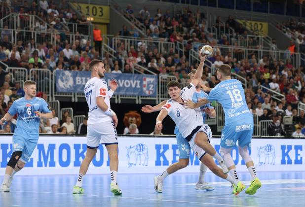 HC Zagreb v Aalborg Handbold - EHF Champions League ZAGREB, CROATIA - SEPTEMBER 18: Luka Lovre Klarica of HC Zagreb in action during EHF Champions League Group Phase match between HC Zagreb and Aalborg Handbold at Arena Zagreb on September 18, 2024 in Zagreb, Croatia. SanjinxStrukic PIXSELL