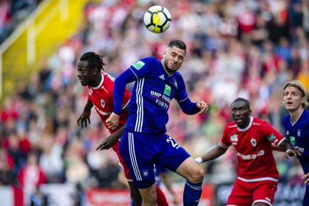 Royal Antwerp v RSC Anderlecht - Jupiler Pro League Play-Offs 1 ANTWERPEN, BELGIUM - MAY 12 : Amara Baby midfielder of Antwerp, Elias Cobbaut defender of Anderlecht during the Jupiler Pro League match between Royal Antwerp FC and RSC Anderlecht on May 12, 2019 in Antwerpen, Belgium, 12 05 2019 ( Photo Gregory Van Gansen Photonews ) Antwerpen Belgium Copyright: xGvgx 10791504-051