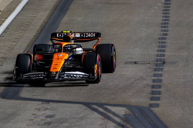 MARINA BAY, SINGAPORE: Lando Norris, racing for the McLaren F1 team during the 2024 Formula 1 Singapore Grand Prix at the Marina Bay Street Circuit in Marina Bay, Singapore
