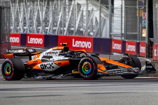 MARINA BAY, SINGAPORE: Lando Norris, racing for the McLaren F1 team during the 2024 Formula 1 Singapore Grand Prix at the Marina Bay Street Circuit in Marina Bay, Singapore