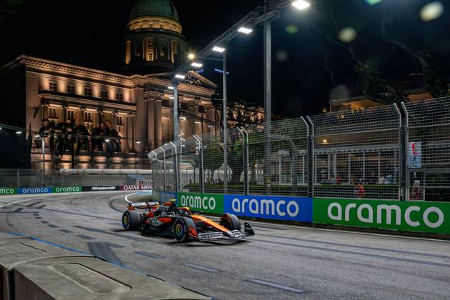 MARINA BAY, SINGAPORE: Lando Norris, racing for the McLaren F1 team during the 2024 Formula 1 Singapore Grand Prix at the Marina Bay Street Circuit in Marina Bay, Singapore