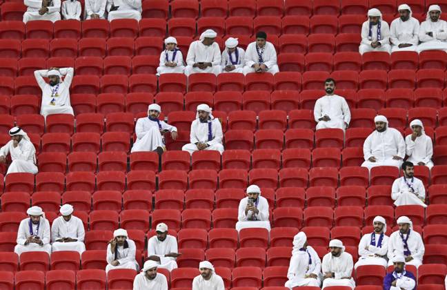 Bilder des Jahres 2024, Sport 10 Oktober Sport Themen der Woche KW40 Sport Bilder des Tages AFC CHAMPIONS LEAGUE ELITE, AL GHARAFA SC v AL AIN FC Fans of Al Ain FC look before the start of the AFC Champions League elite west football match between Qatar s Al Gharafa SC and United Arab Emirates Al Ain FC at Al Bayt Stadium in Al Khor, Qatar on October 01, 2024. DOHA Qatar Copyright: xNOUSHADx