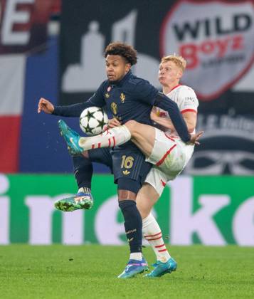 Fussball, Herren, Saison 2024 2025, Champions League (Ligaphase, 2. Spieltag), RB Leipzig - Juventus Turin, v. l. Weston McKennie (Juventus Turin), Nicolas Seiwald (RB Leipzig), 02.10.2024, Copyright: xSebastianxRäppold MatthiasxKochx