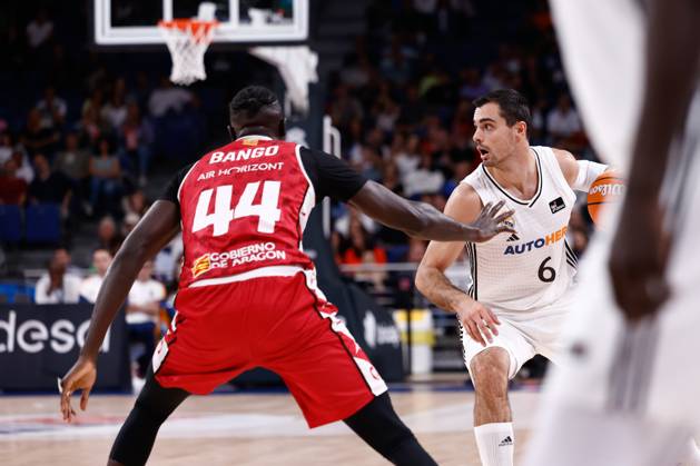 October 6, 2024, Madrid, Madrid, SPAIN: Alberto Abalde Diaz of Real Madrid in action during the Spanish League, Liga ACB Endesa, basketball match played between Real Madrid and Casademont Zaragoza at WiZink Center on October 6, 2024 in Madrid, Spain. Madrid SPAIN - ZUMAa181 20241006_zaa_a181_045 Copyright: xDennisxAgyemanx