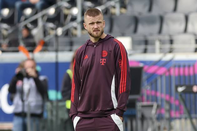 Eric Dier (FC Bayern Muenchen) schaut, Bundesliga, Eintracht Frankfurt v FC Bayern München, Deutsche Bank Park am 06. October 2024 in Frankfurt am Main, Deutschland. (Foto von Marco Steinbrenner DeFodi Images) Eric Dier (FC Bayern Muenchen) looks on, Bundesliga, Eintracht Frankfurt v FC Bayern München, Deutsche Bank Park, October 6, 2024 in Frankfurt am Main, Germany. (Photo by Marco Steinbrenner DeFodi Images) DFL regulations prohibit any use of photographs as image sequences and or quasi-video. not used in POL SRB CRO FRA GBR NED ITA USA Defodi-700_frank_muenchen_202401006_461