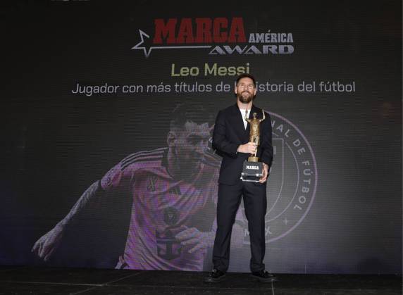 Lionel Messi Receives the MARCA America Award, Fort Lauderdale, Florida, USA - 17 Oct 2024 Cordon Press  FOTOxCHEMAxREY REPORTAJE