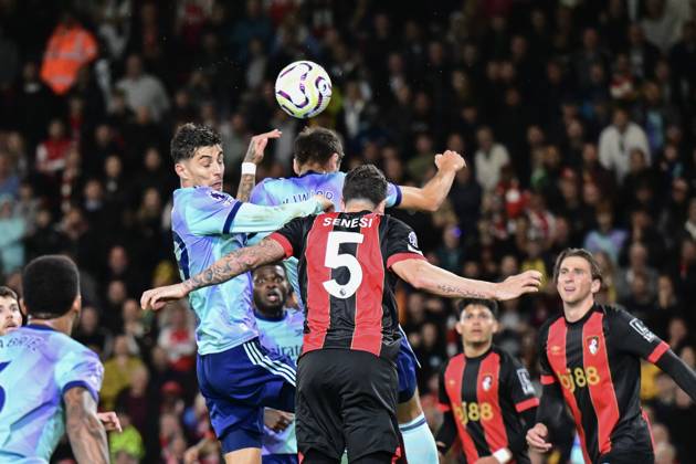 Bournemouth v Arsenal Premier League Gabriel Jesus of Arsenal Jakub Kiwior of Arsenal and Marcos Senesi of Bournemouth during the Premier League match at the Vitality Stadium, Bournemouth UK Newspapers OUT Copyright: xJeremyxLandeyx FIL-20794-0050