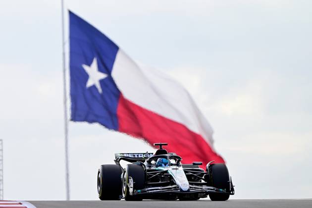 18.10.2024, xrarjax, Motorsport FIA Formel 1, Großer Preis der USA 2024 emspor, v.l. Sprint Qualifying George Russell (Mercedes AMG Petronas) Startnummer 63 (FIA REGULATIONS PROHIBIT ANY USE OF PHOTOGRAPHS as IMAGE SEQUENCES and or QUASI-VIDEO) Austin