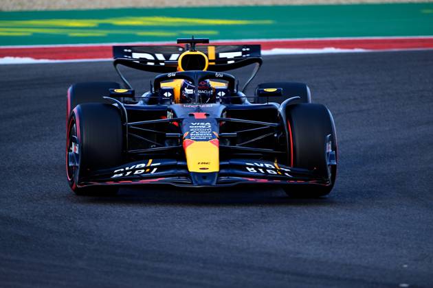 19.10.2024, xrarjax, Motorsport FIA Formel 1, Großer Preis der USA 2024 emspor, v.l. Qualifying Max Verstappen (Oracle Red Bull Racing) Startnummer 1 (FIA REGULATIONS PROHIBIT ANY USE OF PHOTOGRAPHS as IMAGE SEQUENCES and or QUASI-VIDEO) Austin