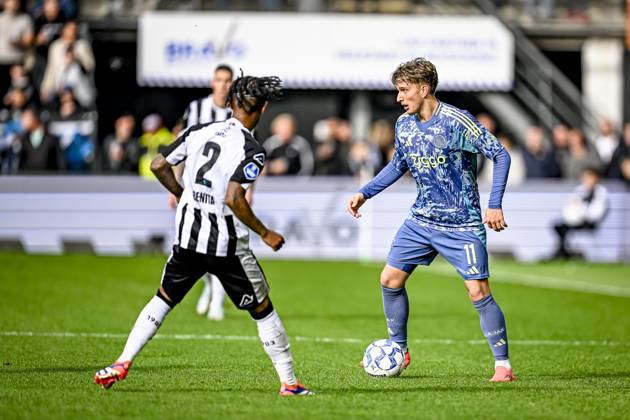 AFC Ajax Amsterdam forwarder Mika Godts, during the match Heracles Almelo - Ajax at the Asito stadium for the Dutch eredivisie season 2024-2025 in ALMELO, Netherlands on 20 oktober 2024, (photo by Stefan Koops EYE4images DeFodi Images) not used in POL SRB CRO FRA GBR NED ITA USA Defodi-746_195976