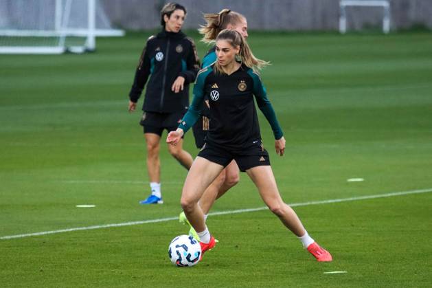 Hounslow , England 24. Oktober 2024: Fußball-Frauen-Nationalmannschaft - Länderspiel Abschlusstraining - Deutschland Im Bild: Jule Brand (Deutschland) TSG Elite Training Centre Copyright: xFotostandx xFantinix