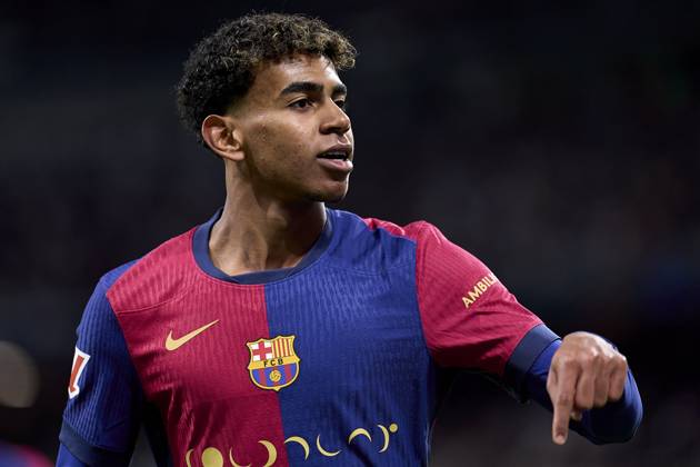 Lamine Yamal of FC Barcelona, Barca celebrates after scoring his team s third goal during the LaLiga EA Sports match between Real Madrid CF and FC Barcelona at Estadio Santiago Bernabeu on October 26, 2024 in Madrid, Spain. (Photo by: LGM Panoramic) FOOTBALL : Real Madrid CF vs FC Barcelona- LaLiga EA Sports - 26 10 2024 LGM Panoramic