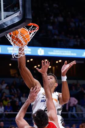 October 27, 2024, Madrid, Madrid, SPAIN: Walter Samuel Tavares da Veiga of Real Madrid in action during the Spanish League, Liga ACB Endesa, basketball match played between Real Madrid and BAXI Manresa at WiZink Center on October 27, 2024, in Madrid, Spain. Madrid SPAIN - ZUMAa181 20241027_zaa_a181_024 Copyright: xDennisxAgyemanx