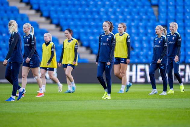 Football, training with Norways womens national team Oslo 20241028 Caroline Graham Hansen during a training session with the womens national football team at Ullevaal Stadium Photo Fredrik Varfjell NTB Oslo Norway EDITORIAL USE ONLY RESTRICTED USE FOR BETTING COMPANIES Copyright: xFredrikxVarfjellx xNTBx