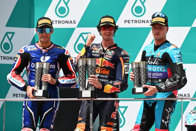 Races of Petronas Grand Prix of Malaysia of MotoGP at Sepang Circuit. November 03 2024 In picture: Moto2 Celestino Vietti , Jorge Navarro and Joe Roberts Carreras del Gran Premio de MotoGP de Malasia en el Circuito Internacional de Sepang. 03 de Noviembre de 2024 POOL MotoGP.com Cordon Press Images will be for editorial use only. Mandatory credit: MotoGP.com Cordon Press