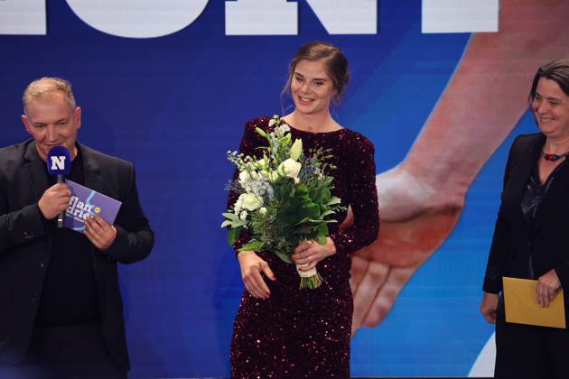 Gala van de Flandrien Middelkerke, Belgium 05 11 2024 Pictured during the annual trophy named De Flandrien by the belgian newspaper Het Nieuwsblad for the best cyclist of 2024 at the Gala of de Flandrien 2024 on 6 november. ( Picture by Gianni Barbieux Photo News ) Lotte Kopecky  Copyright: xGiannixBarbieuxx
