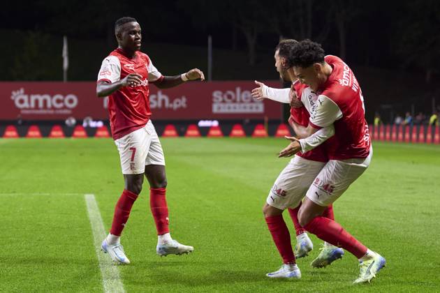 Sporting Clube de Braga v Sporting Clube de Portugal - Liga Portugal Betclic Ricardo Horta of SC Braga celebrates with his teammates after scoring his team s second goal during the Liga Portugal Betclic match between SC Braga and Sporting CP at Estadio Municipal de Braga in Braga, Portugal, on November 10, 2024. Braga, Portugal Portugal Copyright: xJosexManuelxAlvarezxReyx originalFilename:alvarezrey-notitle241110_npgTi
