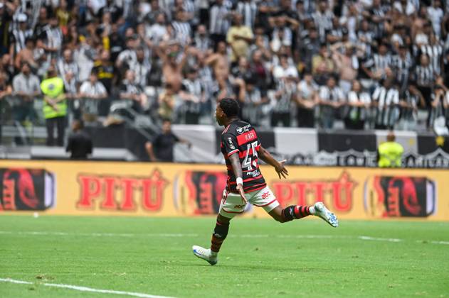 Atlético MG x Flamengo BELO HORIZONTE, MG - 10.11.2024: ATLÉTICO MG X FLAMENGO - Plata scores a goal during Atlético MG x Flamengo, a match valid for the final of the 2024 Copa do Brasil, held at the Arena MRV stadium, located in the city of Belo Horizonte, MG, on the afternoon of this Sunday (10). (Photo: Nayra Halm Fotoarena) x2649697x NayraxHalm