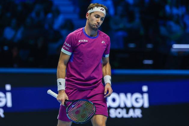 TENNIS - Internazionali di Tennis - Nitto ATP, Tennis Herren Finals - Ruud vs Rublev Casper Ruud of Norway reacts during Men s Singles Group Stage match against Andrey Rublev of Russia on day six of the Nitto ATP Finals 2024 at Inalpi Arena. Casper Ruud wins 6-4, 5-7, 6-2 over Andrey Rublev Turin Italy Copyright: xIPAxSport ABACAx