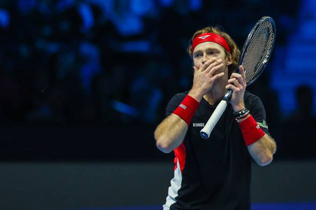 TENNIS - Internazionali di Tennis - Nitto ATP, Tennis Herren Finals - Ruud vs Rublev Andrey Rublev of Russia reacts during Men s Singles Group Stage match against Casper Ruud of Norway on day six of the Nitto ATP Finals 2024 at Inalpi Arena. Casper Ruud wins 6-4, 5-7, 6-2 over Andrey Rublev Turin Italy Copyright: xIPAxSport ABACAx
