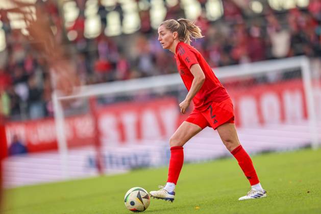 GER, München, FC Bayern München vs Carl Zeiss Jena, Google Pixel Frauen Bundesliga, Fussball, DFB, Spielzeit 2024 2025, FC Bayern Campus, 10. Spieltag, im Bild: Linda Sembrant (FC Bayern München Frauen 2) DFB DFL REGULATIONS PROHIBIT ANY USE OF PHOTOGRAPHS AS IMAGE SEQUENCES AND OR QUASI-VIDEO, 17.11.2024, Copyright: HMBxMedia HendrikxHamelau