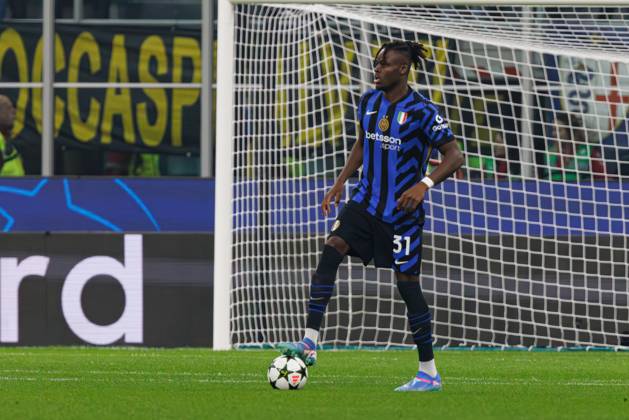 Yann Bisseck seen during UEFA Champions League game between teams of Internazionale Milano and Arsenal FC (Maciej Rogowski) Milan San Siro Italy Copyright: xMaciejxRogowskix interarsenal2425-057