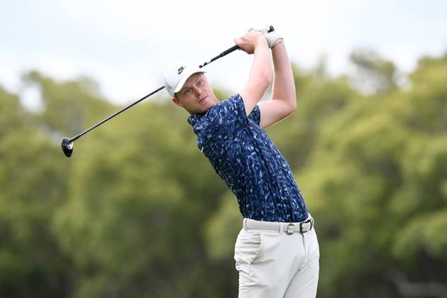 GOLF AUSTRALIAN PGA, Golf Herren Cameron Davis of Australia plays a shot during the Australian PGA Championship at Royal Queensland Golf Club in Brisbane, Saturday, November 23, 2024. ( NO ARCHIVING, EDITORIAL USE ONLY, NO USE IN BOOKS WITHOUT CONSENT BRISBANE QUEENSLAND AUSTRALIA Copyright: xJONOxSEARLEx 20241123118579632592