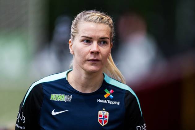 241128 Ada Hegerberg of the Norwegian women s national football team during a training session on November 28, 2024 in Larne. Photo: Marius Simensen BILDBYRAN COP 238 bbeng dam football fotball fotboll norge norway practice soccer training trening träning uefa women s EURO Qualifier, EM, Europameisterschaft Copyright: MARIUSxSIMENSEN BB241128BB957
