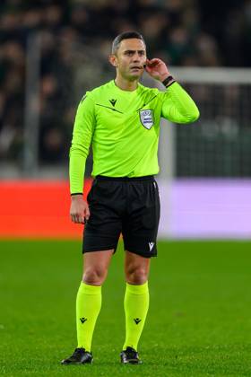 Cercle Brugge v Heart of Midlothian Europa Conference League 28 11 2024. Matchday 4 of 6 Referee Elchin Masiyev (AZE) during the Europa Conference League match between Cercle Brugge and Heart of Midlothian at the Jan Breydel Stadion, Brugge, Belguim on 28 November 2024. Editorial use only , Copyright: xMalcolmxMackenzie HeartsxFCx PSI-20881-0082