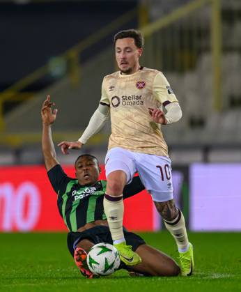 Cercle Brugge v Heart of Midlothian Europa Conference League 28 11 2024. Matchday 4 of 6 Barrie McKay of Hearts bursts forward during the Europa Conference League match between Cercle Brugge and Heart of Midlothian at the Jan Breydel Stadion, Brugge, Belguim on 28 November 2024. Editorial use only , Copyright: xMalcolmxMackenzie HeartsxFCx PSI-20881-0020