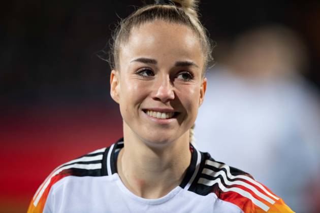Giulia GWINN (GER) , Portraet, Porträt, Portrait, Angeschnittenes Einzelbild, Einzelmotiv, Fussball Laenderspiel der Frauen, Deutschland (GER) - Italien (ITA) 1-2, am 02.12.2024 in Bochum Deutschland. Â