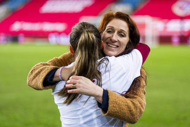 Football, EC qualification women Norway Northern Ireland 3 0 Oslo 20241203 Norway s Guro Reiten and President of the Norwegian Football Association, Lise Klaveness after the European Championship qualifying match in women s football between Norway and Northern Ireland at Ullevaal Stadium Photo Fredrik Varfjell NTB Oslo Norway EDITORIAL USE ONLY RESTRICTED USE FOR BETTING COMPANIES  Copyright: xFredrikxVarfjellx xNTBx