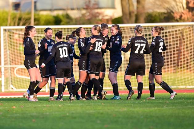 Fußball I Frauen I Saison 2024 2025 I Regionalliga Nord I 12. Spieltag I SV Henstedt-Ulzburg - FC St. Pauli I 01.12.2024 Torjubel, Jubel, Begeisterung, Enthusiasmus, Euphorie, Freude, Glücksgefühl, Heiterkeit bei: SV Henstedt-Ulzburg. Copyright: xLobeca WolfxGebhardtx