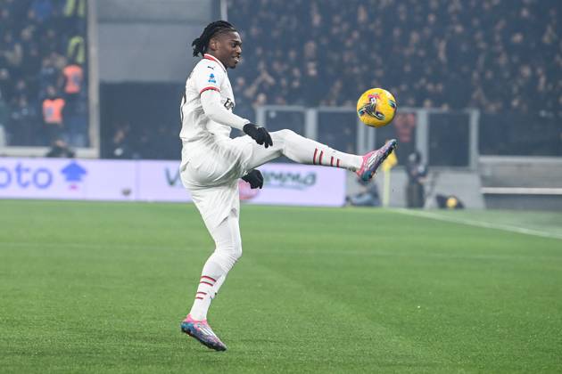 Rafael Leao (Ac Milan) in action during Atalanta BC vs AC Milan, Italian soccer Serie A match in Bergamo, Italy, December 06 2024 Copyright: xGianlucaxRicci IPAxSportx xipa-agency.netx xx IPA_52178919 IPA_Agency_IPA52178919