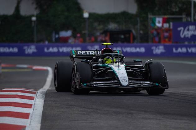 Lewis Hamilton (Mercedes AMG Petronas Formula One Team, Großbritannien, 44) im Mercedes-AMG F1 W15 E Performance, MEX, Formel 1 Weltmeisterschaft, Grand Prix von Mexiko City, Autodromo Hermanos Rodriguez, Rennen, 27.10.2024 MEX, Formel 1 Weltmeisterschaft, Grand Prix von Mexiko City, Autodromo Hermanos Rodriguez, Rennen, 27.10.2024 Mexico City Copyright: xEibner-Pressefoto Memmlerx EP_MMR