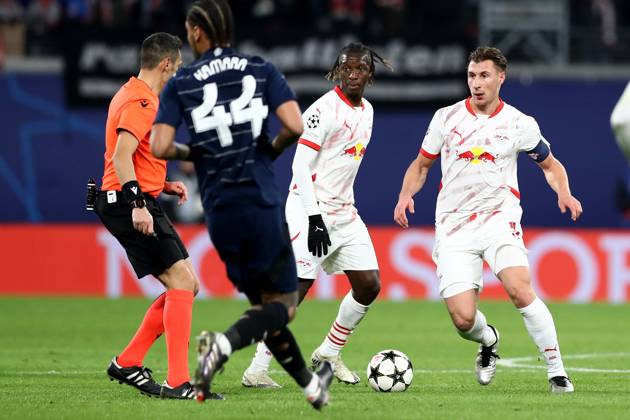 10.12.2024, xtgx, Fussball UEFA Champions League, RB Leipzig - Aston Villa emspor, v.l. Boubacar Kamara (Aston Villa FC) Amadou Haidara (RB Leipzig) Willi Orban (RB Leipzig) (DFL DFB REGULATIONS PROHIBIT ANY USE OF PHOTOGRAPHS as IMAGE SEQUENCES and or QUASI-VIDEO) Leipzig