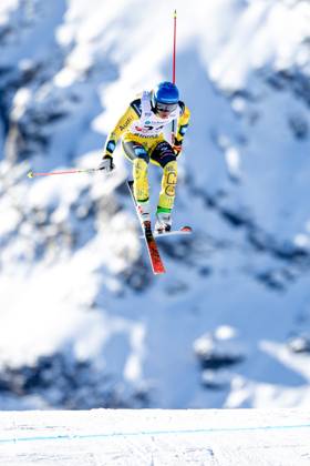Bilder des Jahres 2024, Sport 12 Dezember Sport Themen der Woche KW50 Sport Bilder des Tages FREESTYLE SKIING - FIS WC Val Thorens VAL THORENS,FRANCE,11.DEC.24 - FREESTYLE SKIING - FIS World Cup, Ski Cross, ladies, men, qualification. Image shows Tobias Mueller (GER).  GEPAxpictures xMaticxKlansek