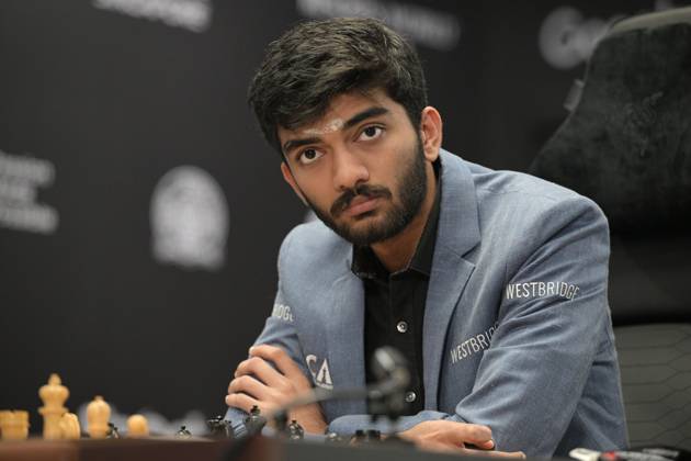 Bilder des Jahres 2024, Sport 12 Dezember Sport Themen der Woche KW50 Sport Bilder des Tages (241212) -- SINGAPORE, Dec. 12, 2024 -- Dommaraju Gukesh of India plays against Ding Liren of China during the Game 14 of the FIDE World Chess Championship 2024 in Singapore on Dec. 12, 2024. Dommaraju Gukesh of India won the game and claimed the title. (Photo by Xinhua) (SP)SINGAPORE-CHESS-FIDE World Championship, WM, Weltmeisterschaft GAME 14 ThenxChihxWey 