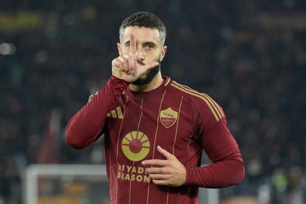 Romaâ??s Mario Hermoso celebrates after scoring the goal 3-0 during the UEFA Europa League 2024-2025 football match between AS Roma and SC Braga at the Olympic Stadium in Rome on December 12, 2024. Copyright: xFabrizioxCorradetti IPAxSportx xipa-agency.netx xx IPA_52347639 IPA_Agency_IPA52347639