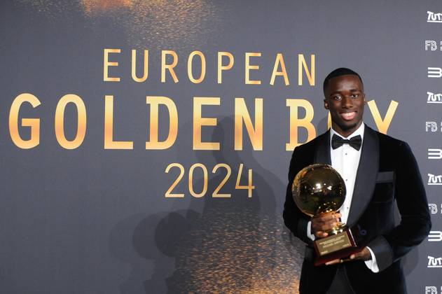Bilder des Jahres 2024, Sport 12 Dezember Sport Themen der Woche KW51 Sport Bilder des Tages Foto IPP Massimo Rana Torino 16-12-2024 Calcio premio European Golden Boy 2024 nella foto michael kayode premiato come Best Italian Talent of the Year Italy Photo Press - World Copyright italy ITALY  Copyright: xR4924_italyphotopressx