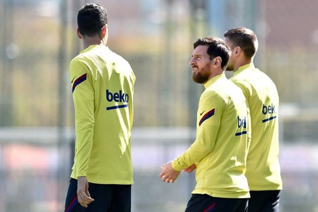 FC Barcelona, Barca Training Session and Press Comference BARCELONA, SPAIN - MARCH 06: Sergio Busquets, Leo Messi and Clement Lenglet of FC Barcelona during the training session at Ciutat Esportiva Joan Gamper on March 06, 2020 in Barcelona, Spain. (Photo by DAX ESPA-Images) Sant Joan Despo Barcelona USA EDITORIAL USE ONLY Copyright: xx ZUMA-20200306_zaf_cs12_007.jpg ESPAxPhotoxAgencyx csmphototwo667421
