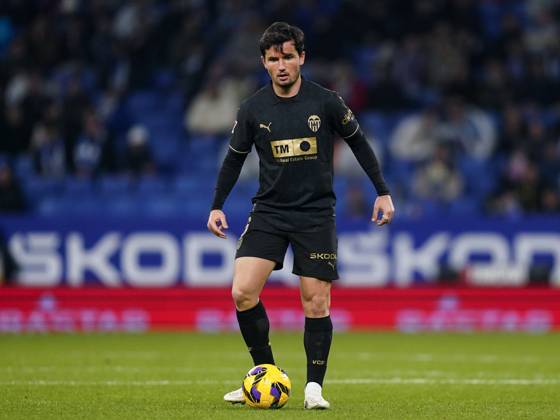 ESP: RCD Espanyol v Valencia CF. La Liga EA Sports. Date 13 Hugo Guillamon of Valencia CF during the La Liga EA Sports match between RCD Espanyol and Valencia CF played at RCDE Stadium on December 18, 2024 in Barcelona, Spain. kpng Copyright: xSergioxRuizx xImagox PS_241218_ESP_VAL_085
