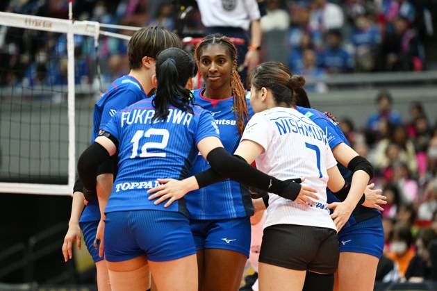 SAGASaga Hisamitsu Springs team group, Mannschaftsbild, Totale Stephanie Samedy, DECEMBER 21, 2024 - Volleyball : 2024 All Japan Women s Volleyball Championships (Empress s Cup) Final match between Victorina Himeji 3-2 Saga Hisamitsu Springs at Asue Arena Osaka in Osaka, Japan. Noxthirdxpartyxsales (276805378)