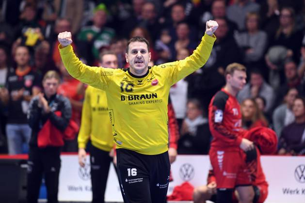 Jubel bei Nebojsa Simic (Torwart MT Melsungen 16) , GER, MT Melsungen - TSV Hannover-Burgdorf, Handball, 1. Bundesliga, 17. Spieltag, Saison 2024 2025, 23.12.2024, GER, MT Melsungen - TSV Hannover-Burgdorf, Handball, 1. Bundesliga, 17. Spieltag, Saison 2024 2025, 23.12.2024 Kassel Copyright: xEibner-Pressefotox xRolandxSippex EP_RSL