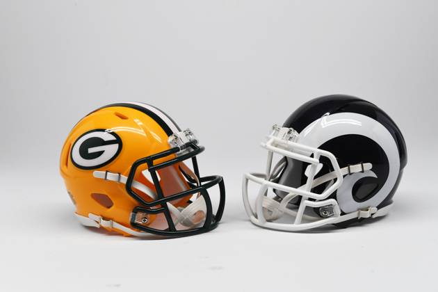 NFL, American Football Herren, USA Creative Detailed view of Green Bay Packers (left) and Los Angeles Rams helmets. EDITORIAL USE ONLY Copyright: xImagexofxSportx ImagexofxSportx iosphotos188479