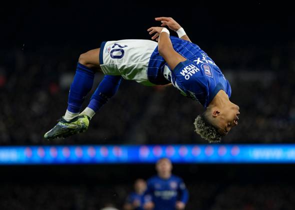 Bilder des Jahres 2024, Sport 12 Dezember Sport Bilder des Tages Omari Hutchinson of Ipswich Town celebrates their goal, 2-0 Ipswich Town v Chelsea, Premier League, Football, Portman Road, Ipswich, UK - 30 Dec 2024 EDITORIAL USE ONLY No use with unauthorised audio, video, data, fixture lists, club league logos or live services. Online in-match use limited to 120 images, no video emulation. No use in betting, games or single club league player publications. Copyright: xJoexToth Shutterstockx 15046918at