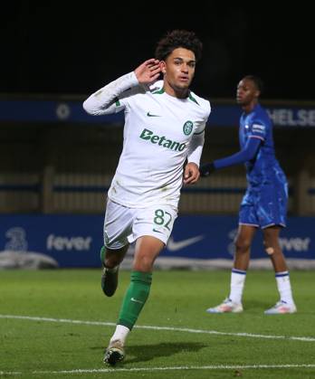 - Chelsea U21, U 21 v Sporting CP U21, Premier League International Cup, Kingsmeadow Stadium, London, UK - 7th January 2025. Daniel Weir Crystal Pix Gabriel Silva of Sporting CP U21 B goal celebration after scoring to put Sporting CP 2-1 ahead. - Chelsea U21 v Sporting CP U21, Premier League International Cup, Kingsmeadow Stadium, London, UK - 7th January 2025. Daniel Weir Crystal Pix London Kingsmeadow Stadium UK Copyright: xDanxWeirx CP_Chelsea_U21_Sporting_CP_U21_10